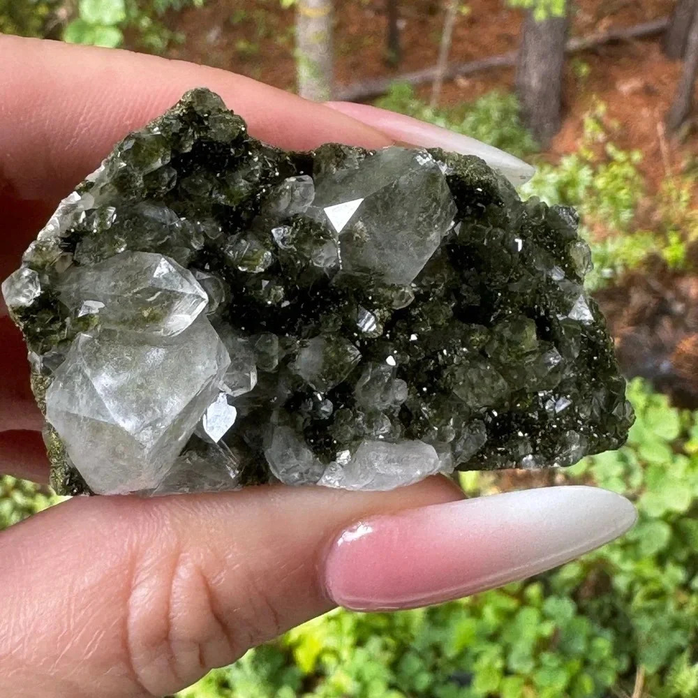 AAA Quality Fairy š§ Forest š³ Epidote & Quartz š¹š· Raw Mineral Druzy Epidote - Picture 3 of 9